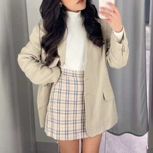 Beige plaid mini skirt with shorts